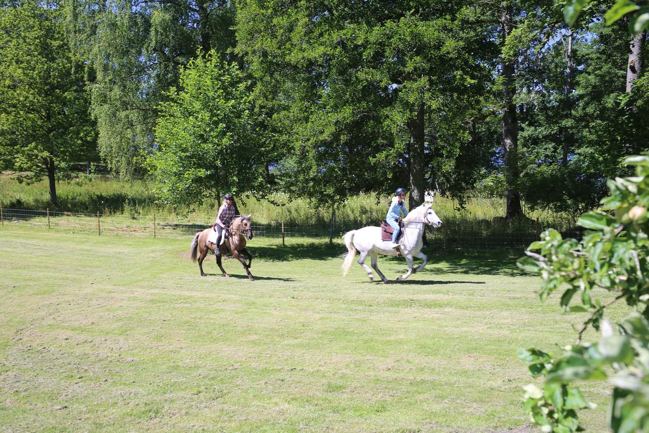 Bed and Breakfast Trollebo Saeteri Vetlanda Exterior foto